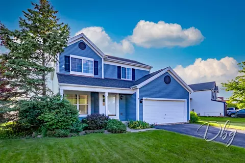 2304 N Harvest Hill Pl, Round Lake Beach, IL 60073