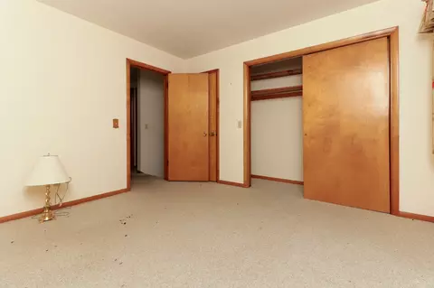 305 W B St, Delavan, IL 61734 photo 12