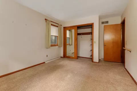 305 W B St, Delavan, IL 61734 photo 16