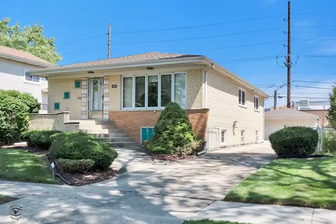 10405 Lacrosse Ave, Oak Lawn, IL 60453