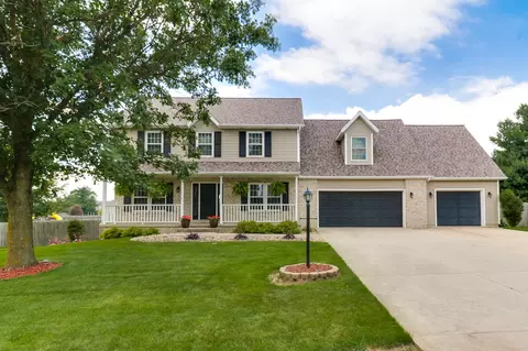 112 Prancer Dr, Heyworth, IL 61745