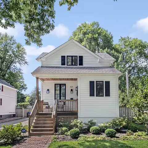 431 9th St, Wilmette, IL 60091