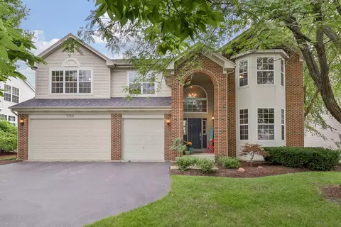 3368 Hillcrest Rd, Geneva, IL 60134