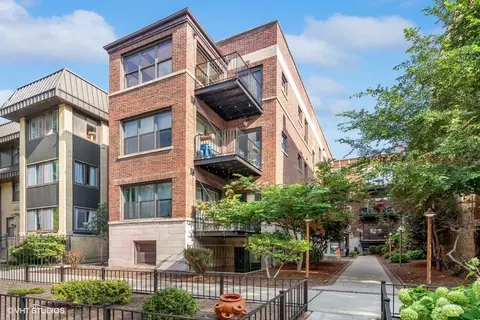 622 W Aldine Ave #3S, Chicago, IL 60657