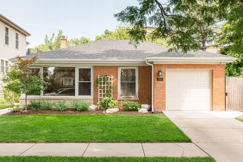 5242 W Windsor Ave, Chicago, IL 60630
