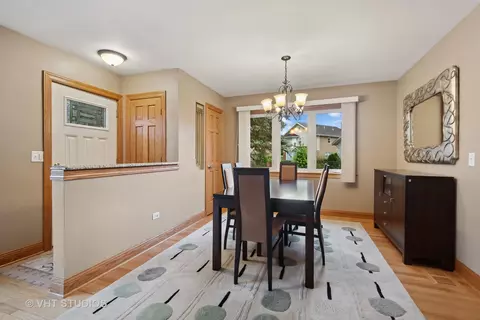 7001 W Wright Ter, Niles, IL 60714 photo 5