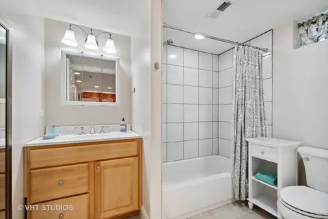 7001 W Wright Ter, Niles, IL 60714 photo 20