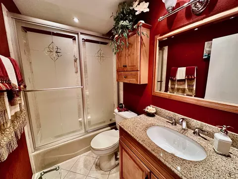 8455 W Lawrence Ave #3D, Chicago, IL 60656 photo 8