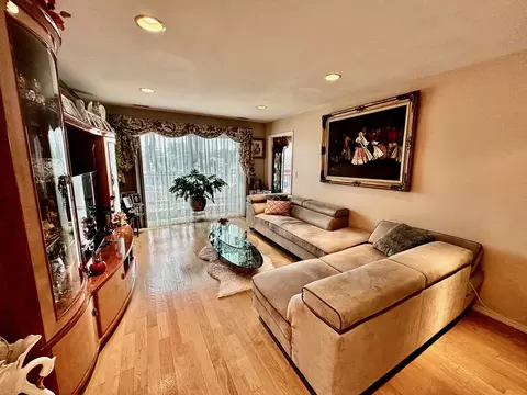 8455 W Lawrence Ave #3D, Chicago, IL 60656 photo 6