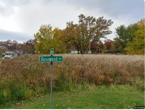 34983 N Rosewood Ave, Ingleside, IL 60041