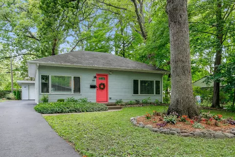 502 Austin Ave, Geneva, IL 60134
