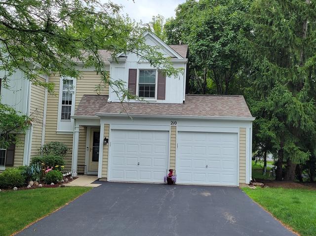 210 Half Moon Cir, Aurora, IL 60504