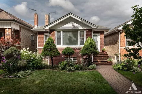 4930 N Tripp Ave, Chicago, IL 60630