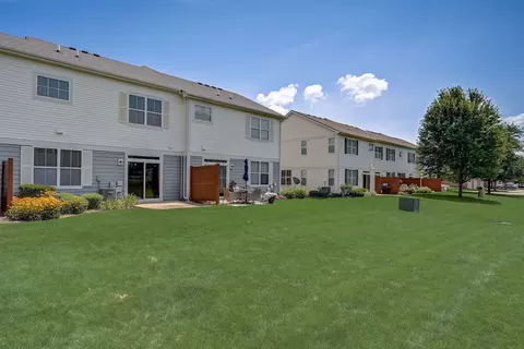 404 Blackstone Ave, Elgin, IL 60124 photo 21