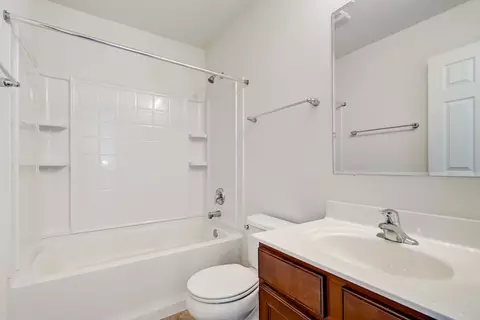 404 Blackstone Ave, Elgin, IL 60124 photo 18