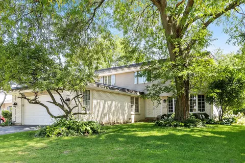 2309 N Evergreen Ave, Arlington Heights, IL 60004