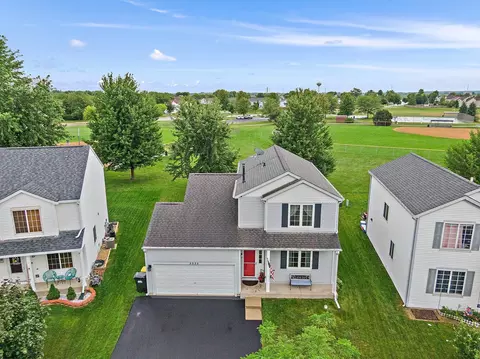 5355 Lansbury Cir, Lake In The Hills, IL 60156
