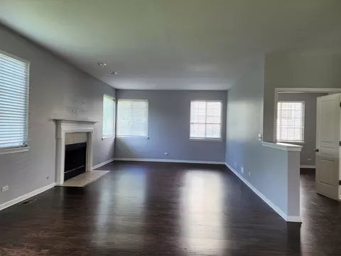 851 Dover St, Pingree Grove, IL 60140 photo 9