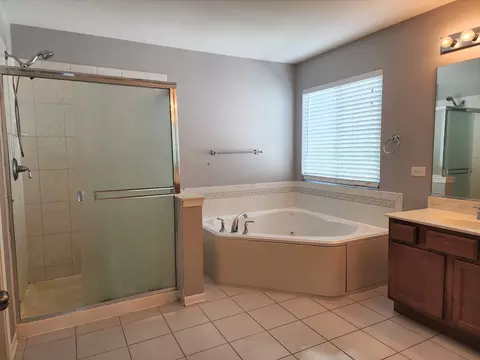 851 Dover St, Pingree Grove, IL 60140 photo 18