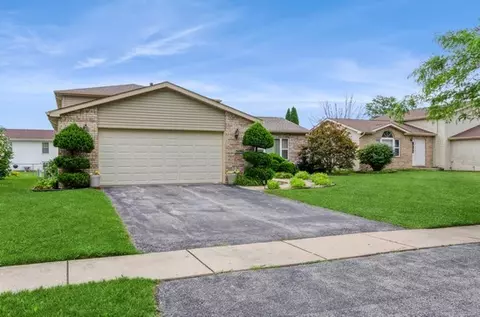 509 Farmview Rd, University Park, IL 60484