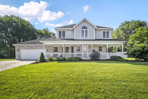 273 Quail Ct, Braidwood, IL 60408