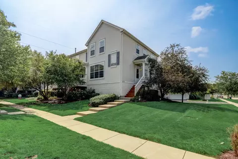1476 Cambria Dr #213-1, Dekalb, IL 60115