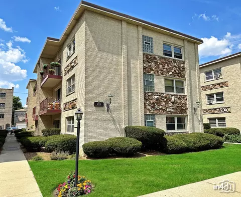 4218 N Keystone Ave #2B, Chicago, IL 60641
