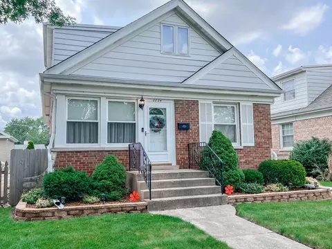 2234 N 76th Ct, Elmwood Park, IL 60707
