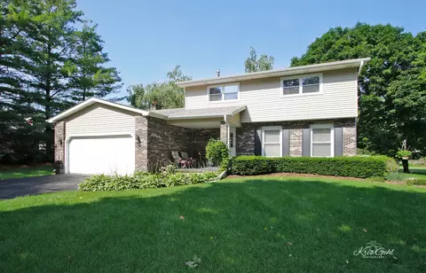 40264 N Regina Rd, Antioch, IL 60002