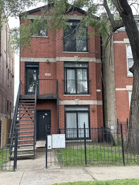 2845 W Congress Pkwy, Chicago, IL 60624