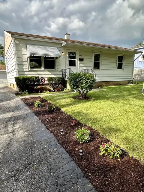 1763 224th St, Sauk Village, IL 60411