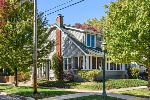 342 Gregory Ave, Wilmette, IL 60091