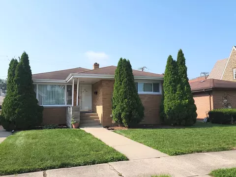 529 W 157th St, Calumet City, IL 60409