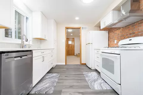 1309 E Division St, Lockport, IL 60441 photo 5