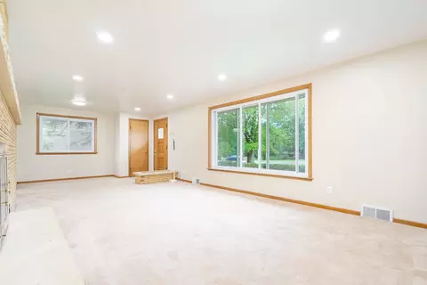 1309 E Division St, Lockport, IL 60441 photo 8