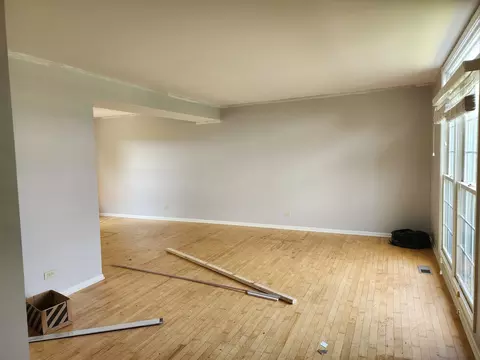1691 Hartley Dr, Algonquin, IL 60102 photo 2