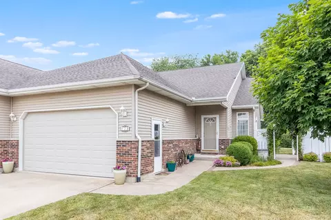 928 Waterford Ct, Wilmington, IL 60481