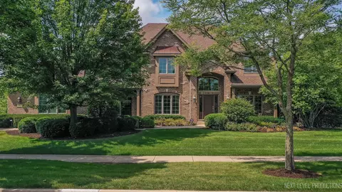 507 Lusted Ln, Batavia, IL 60510