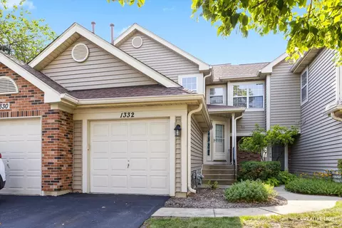 1332 Coldspring Rd, Carol Stream, IL 60188