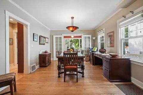 2124 Grant St, Evanston, IL 60201 photo 4