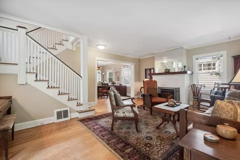 2124 Grant St, Evanston, IL 60201 photo 3