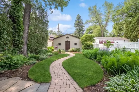 2124 Grant St, Evanston, IL 60201 photo 14