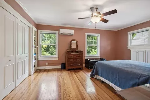 2124 Grant St, Evanston, IL 60201 photo 9