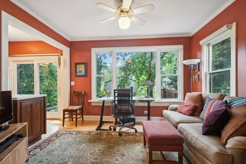 2124 Grant St, Evanston, IL 60201 photo 5