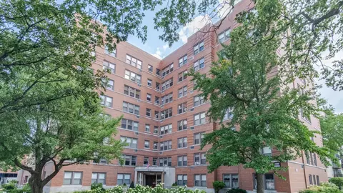 1585 Ridge Ave #407, Evanston, IL 60201