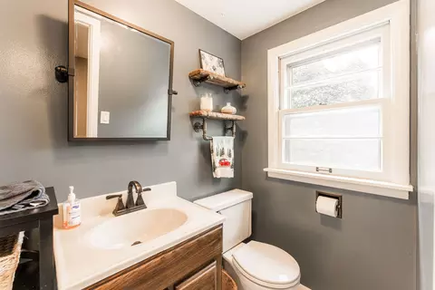 312 E Sunset Pl, Dekalb, IL 60115 photo 21