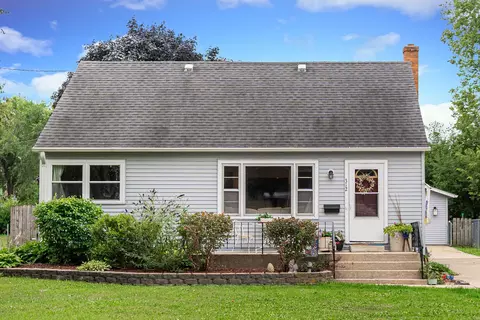 312 E Sunset Pl, Dekalb, IL 60115