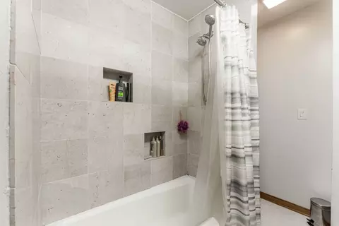 312 E Sunset Pl, Dekalb, IL 60115 photo 17