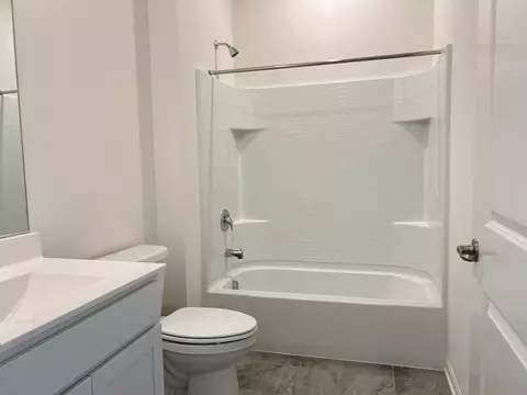 2741 Harnish Dr, Algonquin, IL 60102 photo 3
