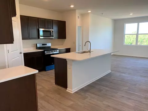 935 Eineke Blvd, Algonquin, IL 60102 photo 5
